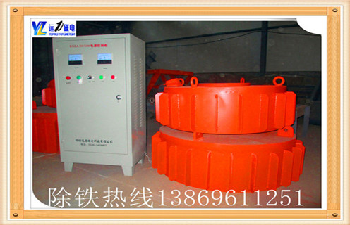 2.rcdb-6.5電磁除鐵器的保養 1.定期檢查各種緊固件,懸具的松緊度,檢查運轉機構的潤滑正常與否;檢查電機電源接地情況;按一般機械電氣設備要求維護與保養. 2.定期清掃除鐵器表面塵埃,以免影響機構運轉. 3.定期檢查自卸機構和磨損情況,必要時予以調節和更換.